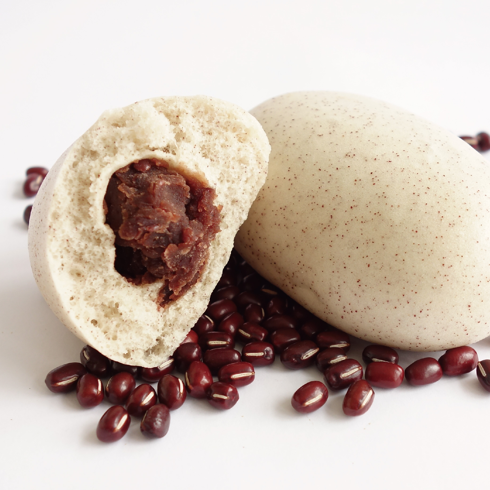 red bean baozi
